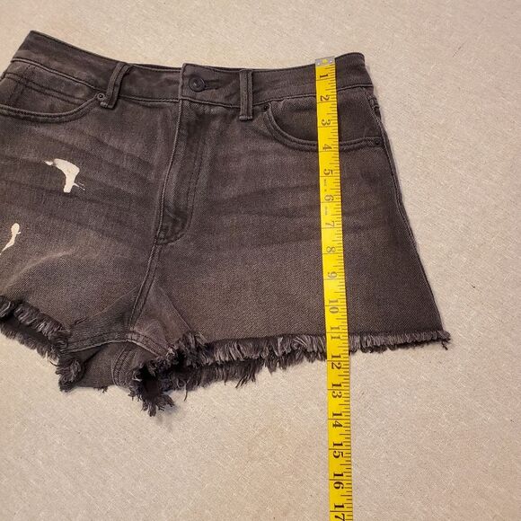 Happily Gray Faded Black Paint Splashed Cutoff Style Shorts in Size 9/29 - Picture 4 of 8
